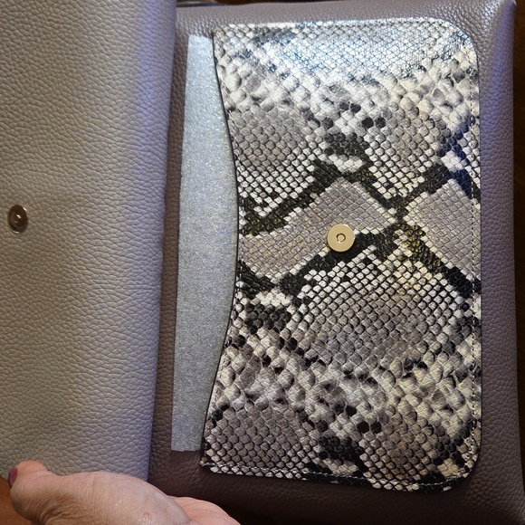 Kate Spade NY Melody Flap Shoulder Bag NWT - Picture 10 of 15